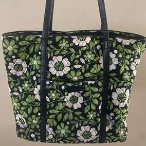 Vera Bradley Large Tote